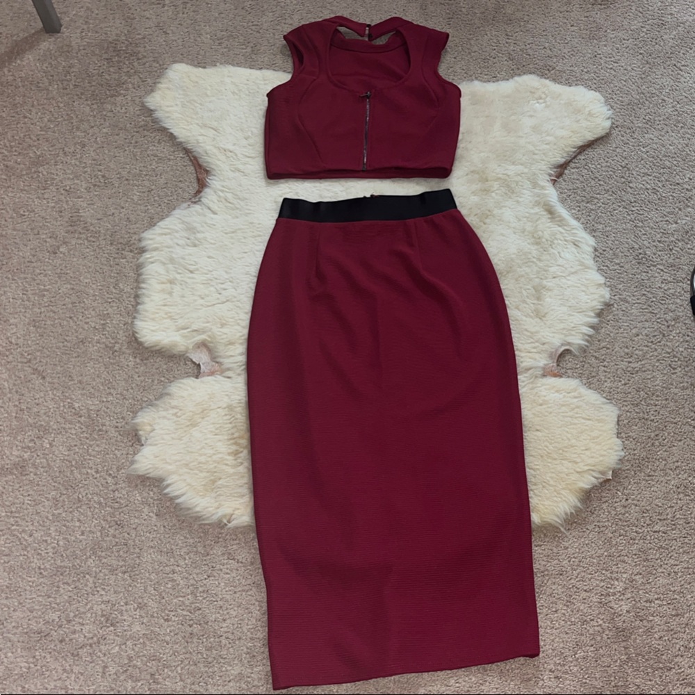 bebe Red Pencil Skirt Set - Picture 3 of 4